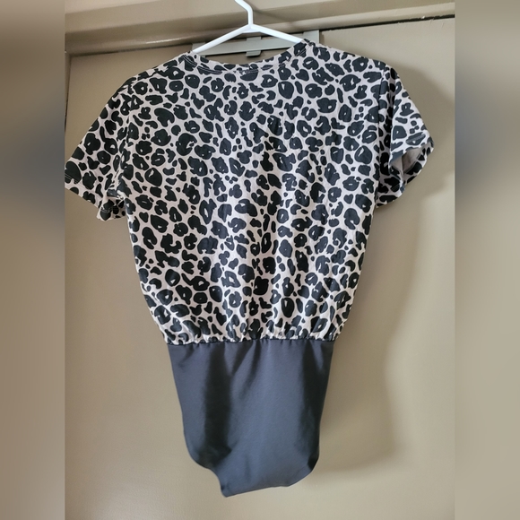 Smash and Tess bodysuit - Picture 2 of 3